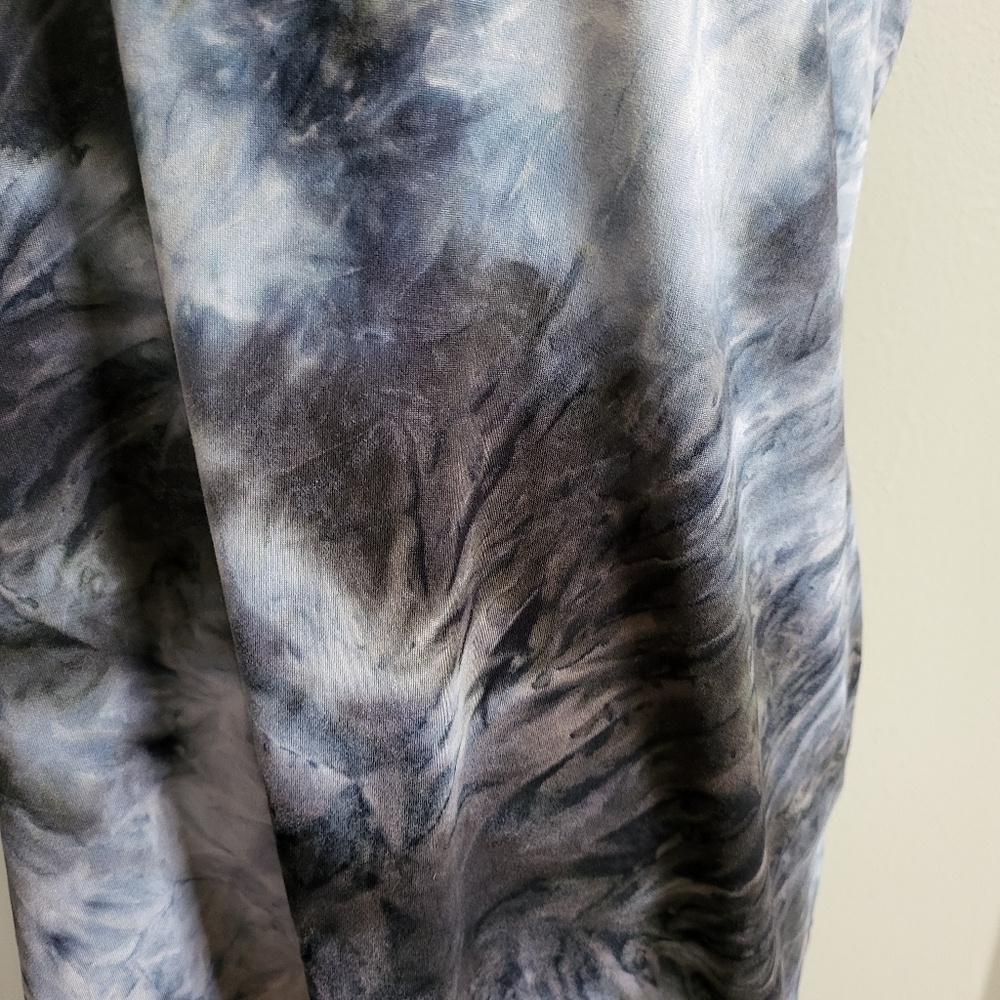 Tie Die Tank - Picture 3 of 5